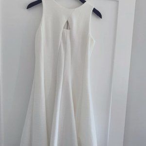 LE CHATEAU beautiful white fit & flare size 4